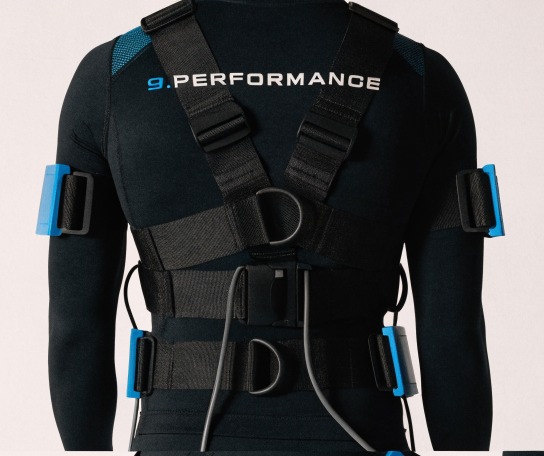 The 9. PERFORMANCE EMS suit, rear view